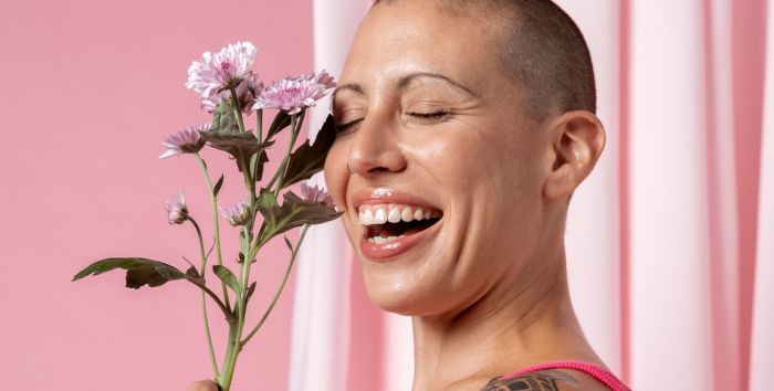 Cancer et maquillage : adapter les soins pour se sentir belle